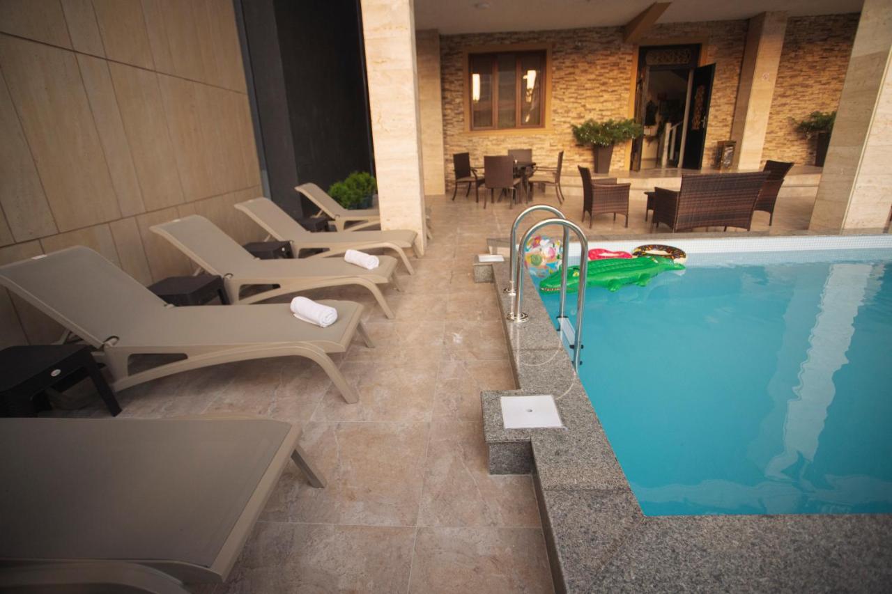 Hotel Irise Кобулети Екстериор снимка