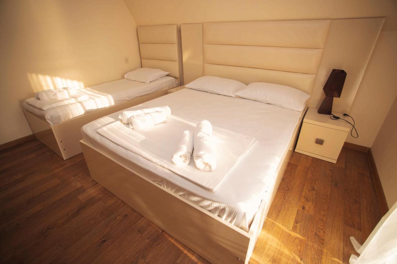 Hotel Irise Кобулети Екстериор снимка