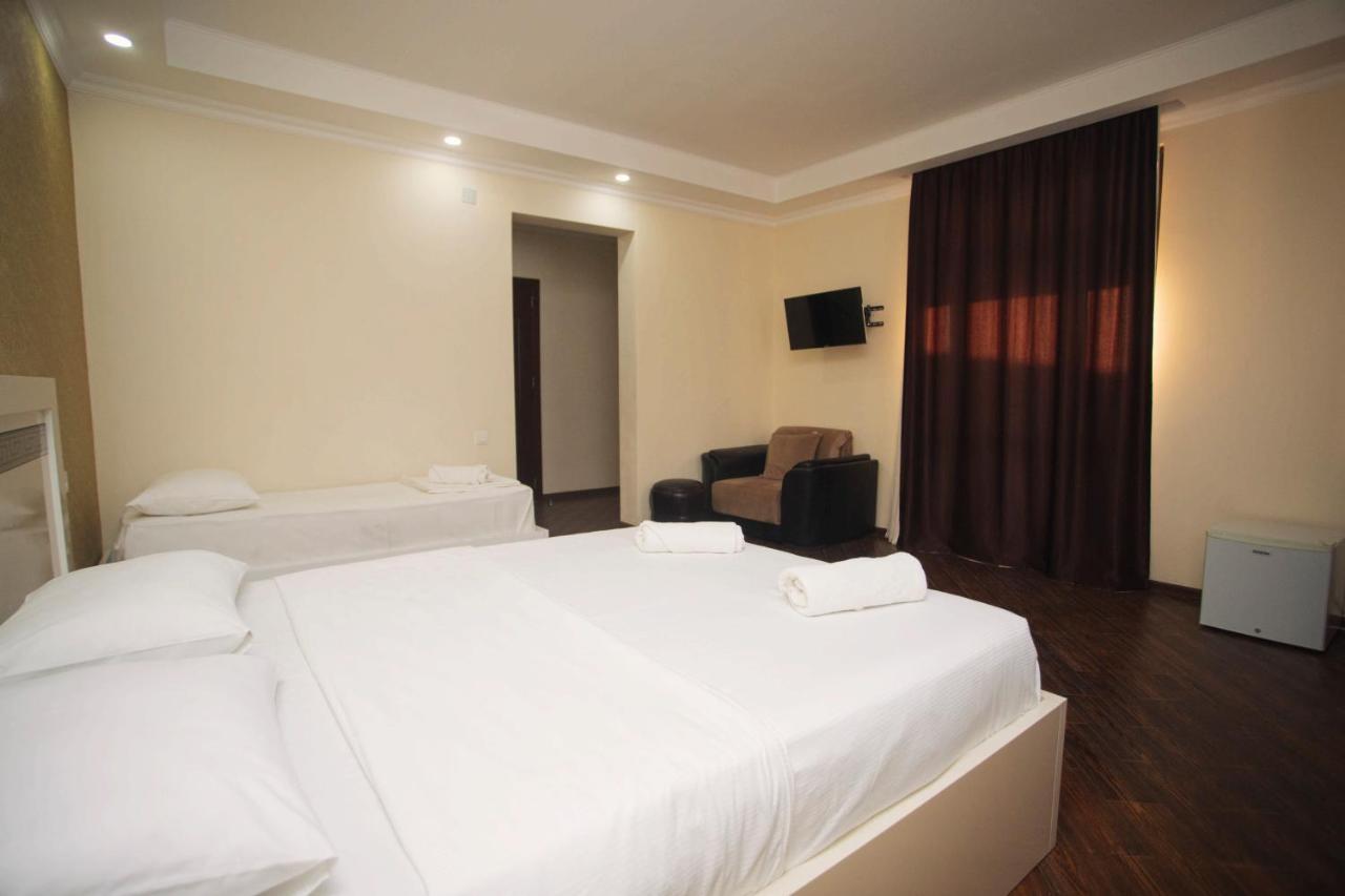 Hotel Irise Кобулети Екстериор снимка