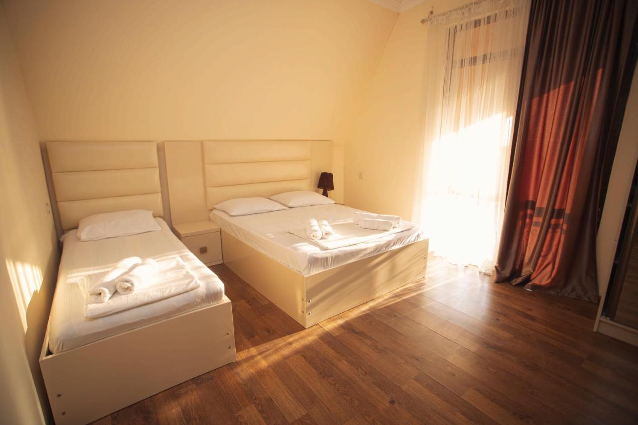 Hotel Irise Кобулети Екстериор снимка