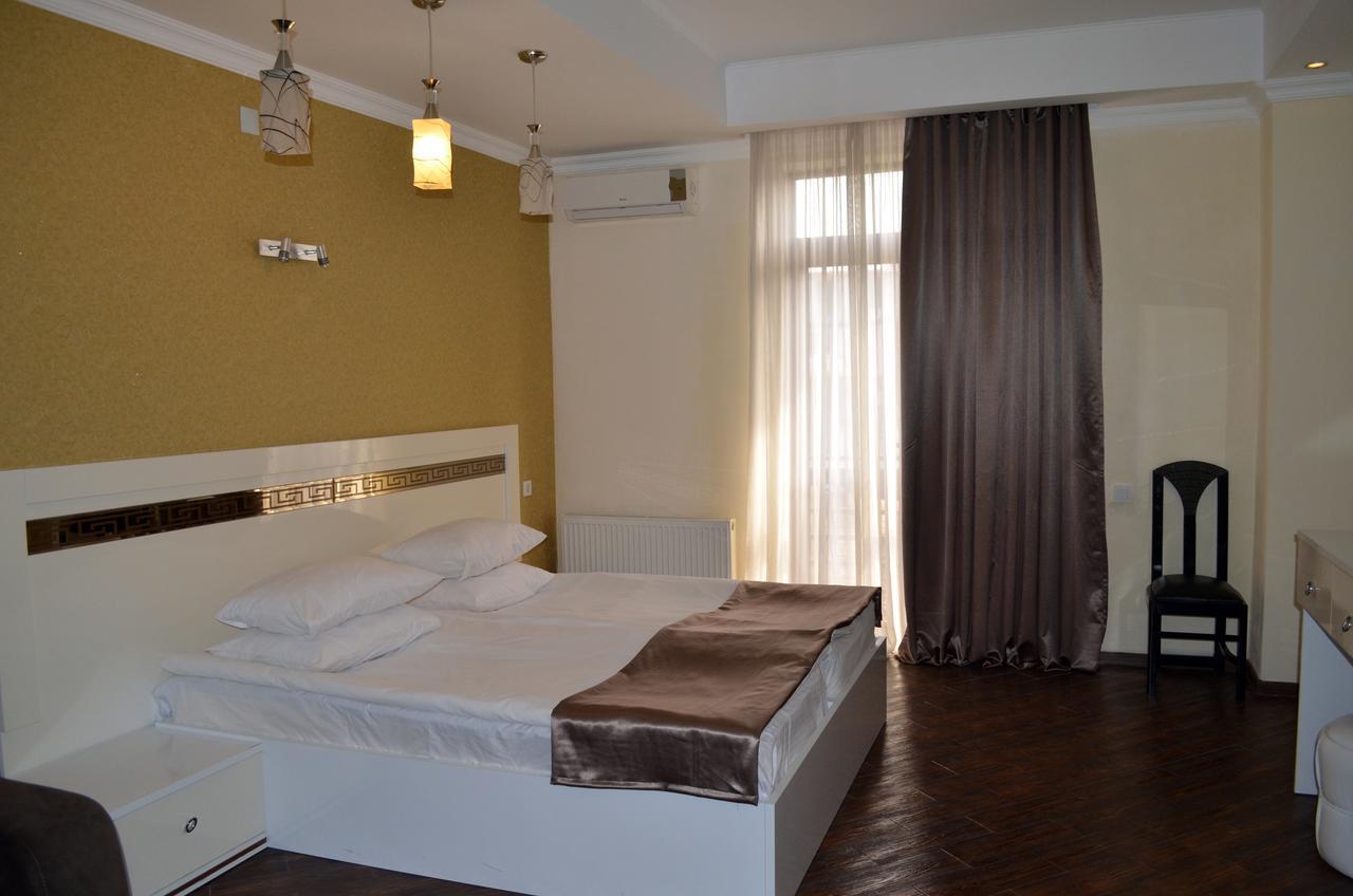 Hotel Irise Кобулети Екстериор снимка