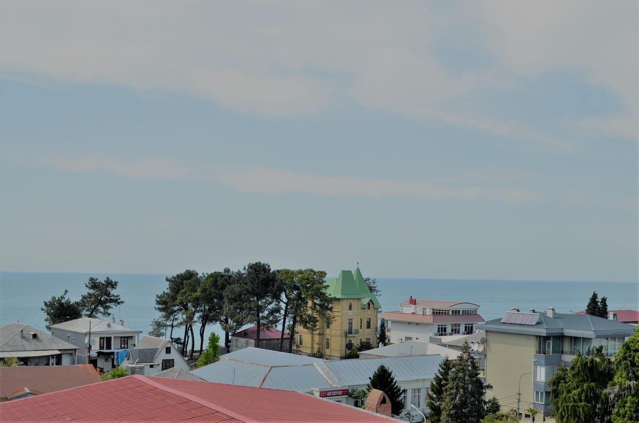 Hotel Irise Кобулети Екстериор снимка