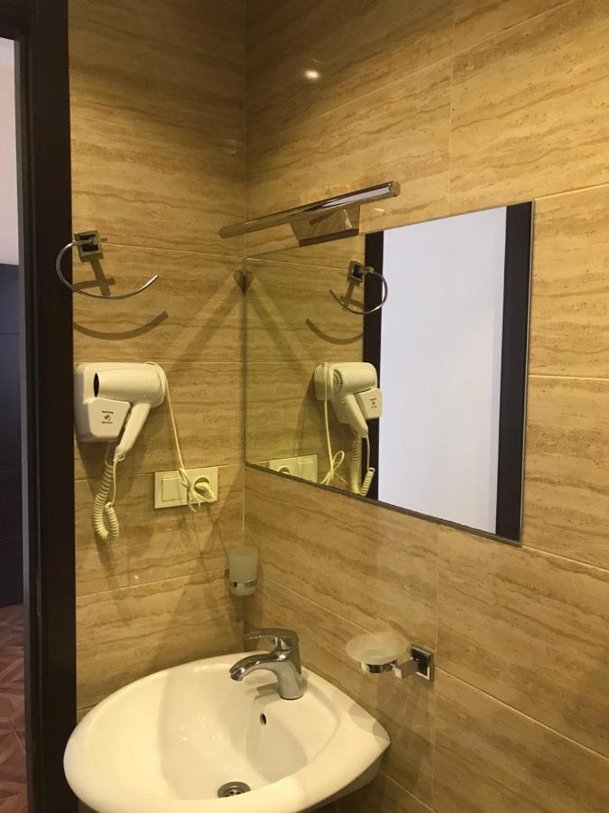 Hotel Irise Кобулети Екстериор снимка